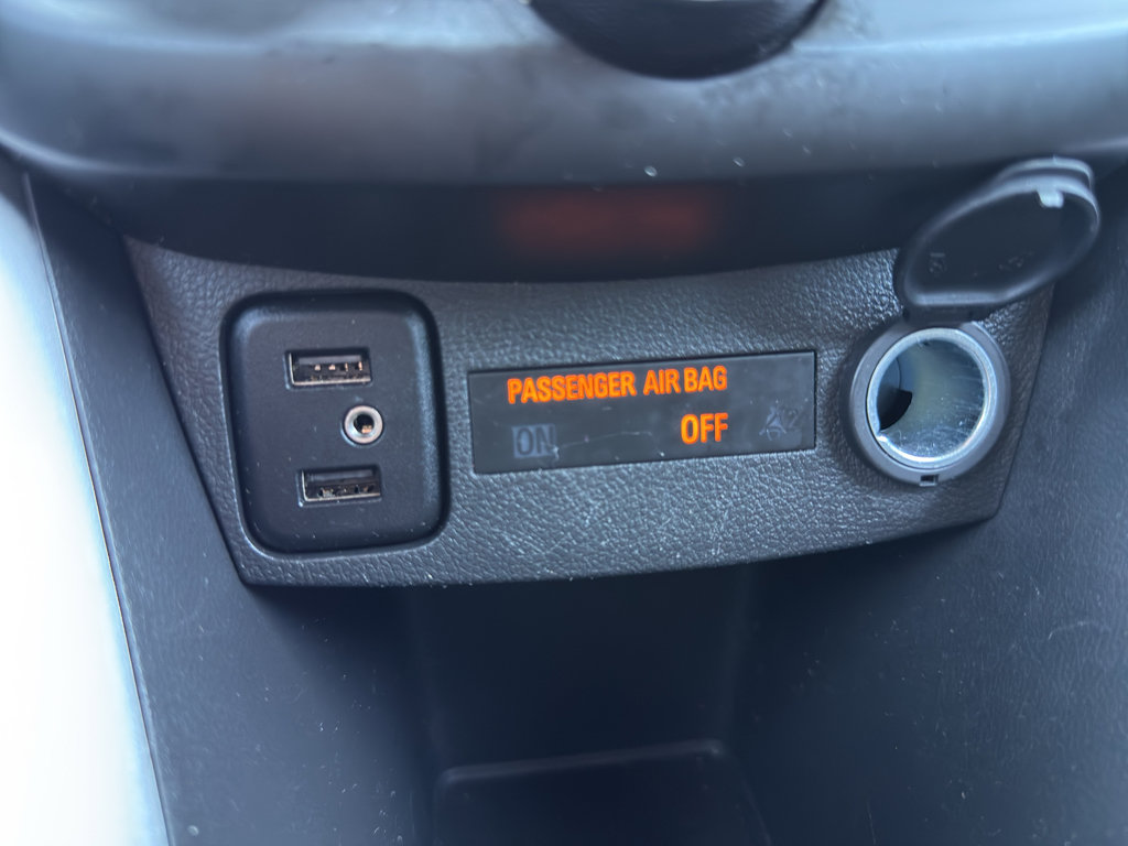 Used 2022 Chevrolet Trax LT w/ Midnight Edition image 30