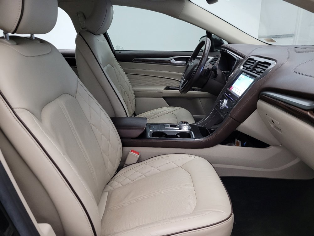 Used 2017 Ford Fusion Platinum image 21