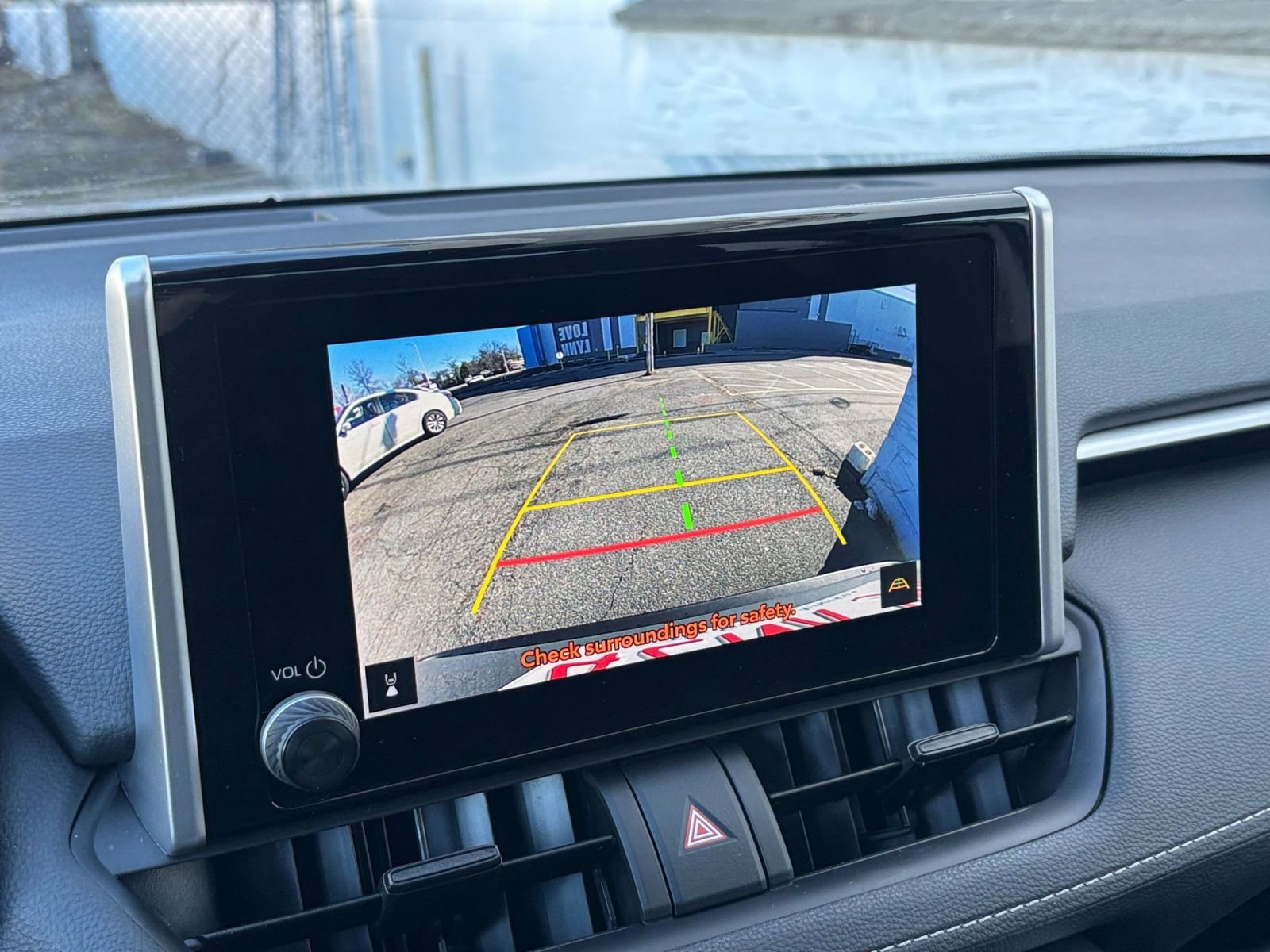 Used 2025 Toyota RAV4 XLE image 17