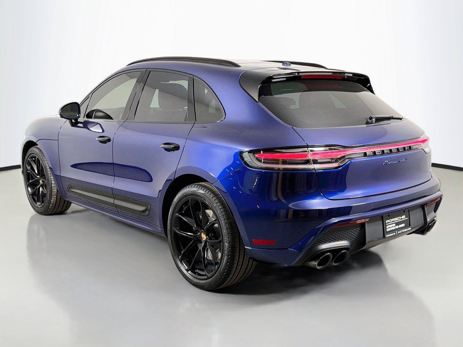 Certified 2024 Porsche Macan GTS AWD/4WD image 3