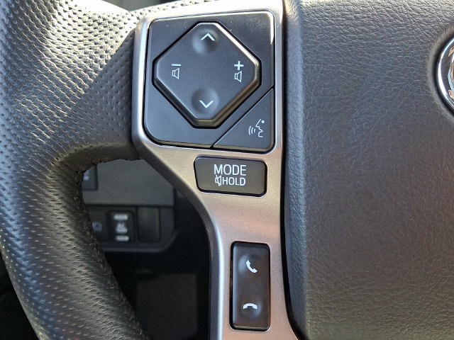 Used 2022 Toyota Tacoma Limited AWD/4WD image 21