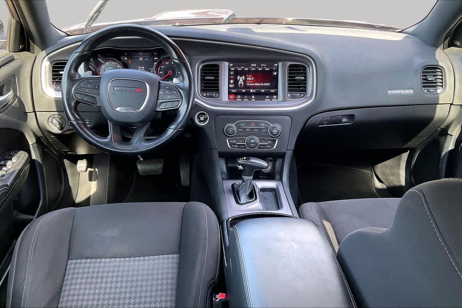 Used 2020 Dodge Charger GT w/ Blacktop Package RWD image 13
