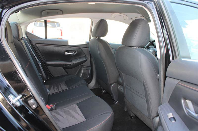 Used 2021 Nissan Sentra SR FWD image 12