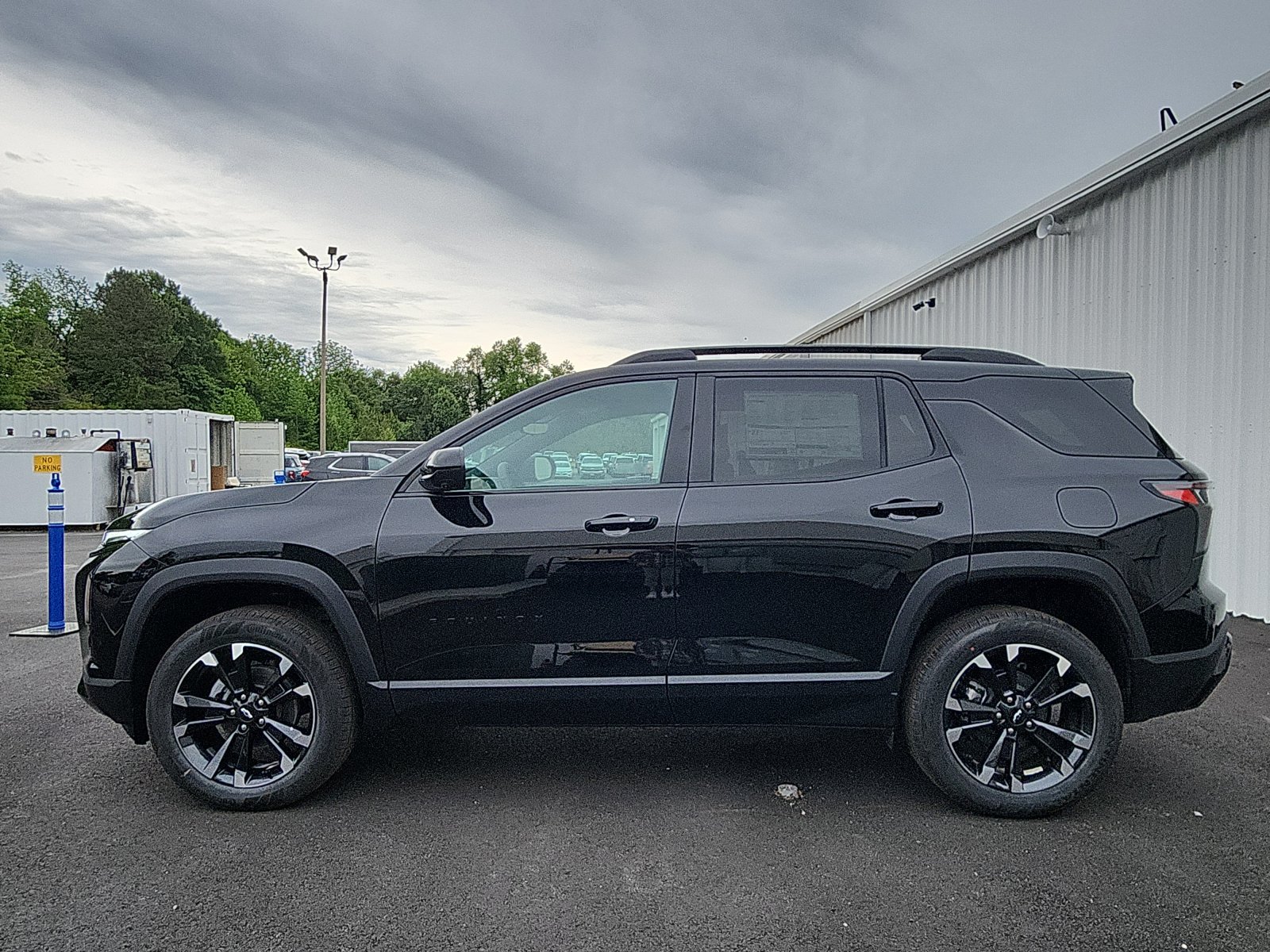 New 2026 Chevrolet Equinox RS w/ Safety and Technology Package FWD image 2