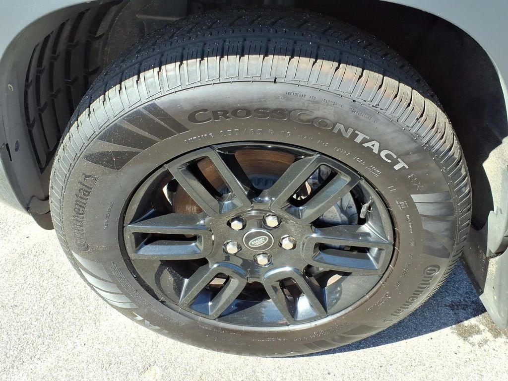 Used 2022 Land Rover Defender 110 X-Dynamic SE image 9