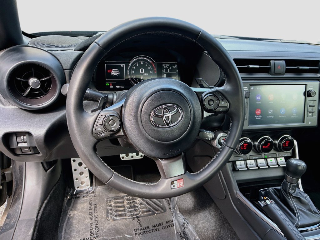 Used 2025 Toyota GR86 Premium RWD image 11