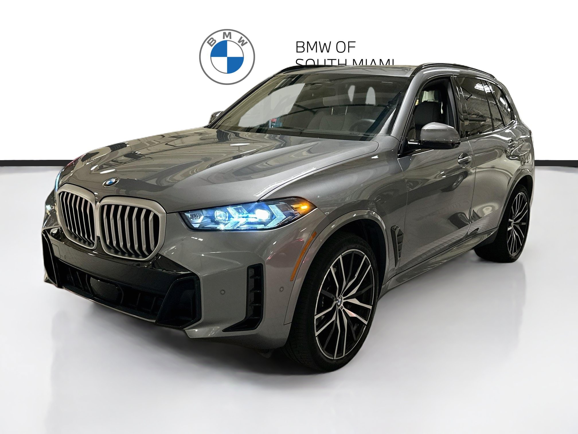 Certified 2025 BMW X5 sDrive40i w/ M Sport Package RWD image 3