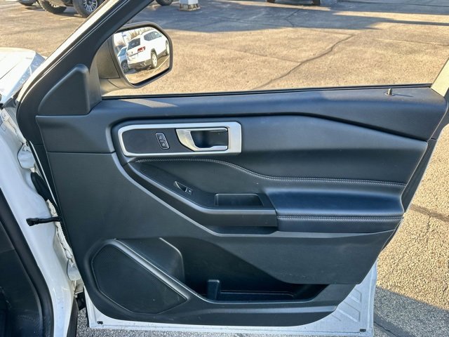 Used 2020 Ford Explorer XLT w/ Equipment Group 202A image 23
