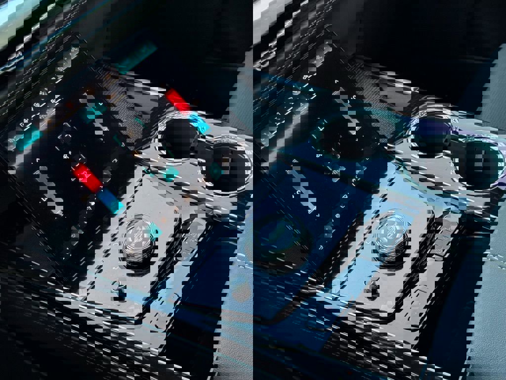 New 2026 Cadillac Escalade ESV Sport w/ LPO, ONYX Package image 33