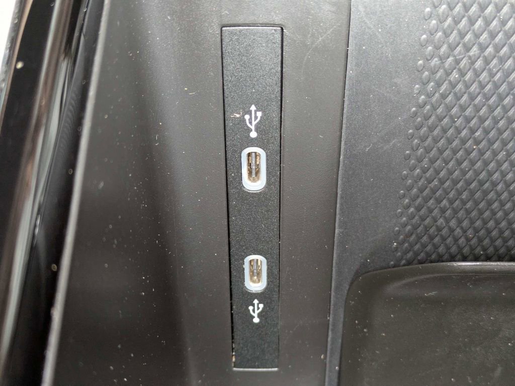 Certified 2023 Volkswagen ID.4 Pro image 28