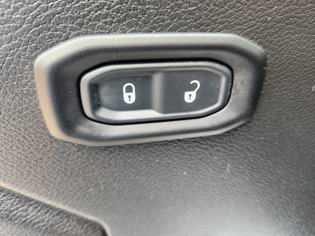 Used 2021 Jeep Wrangler Willys image 30