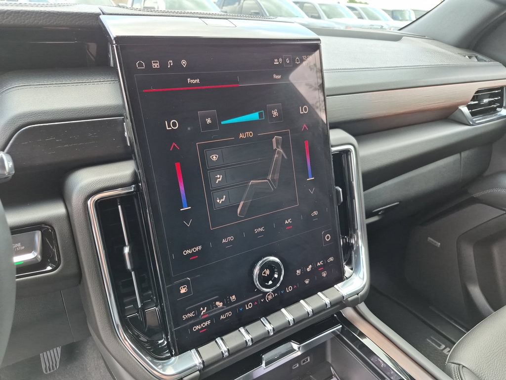 New 2026 GMC Yukon XL Denali w/ Denali Reserve Package AWD/4WD image 27