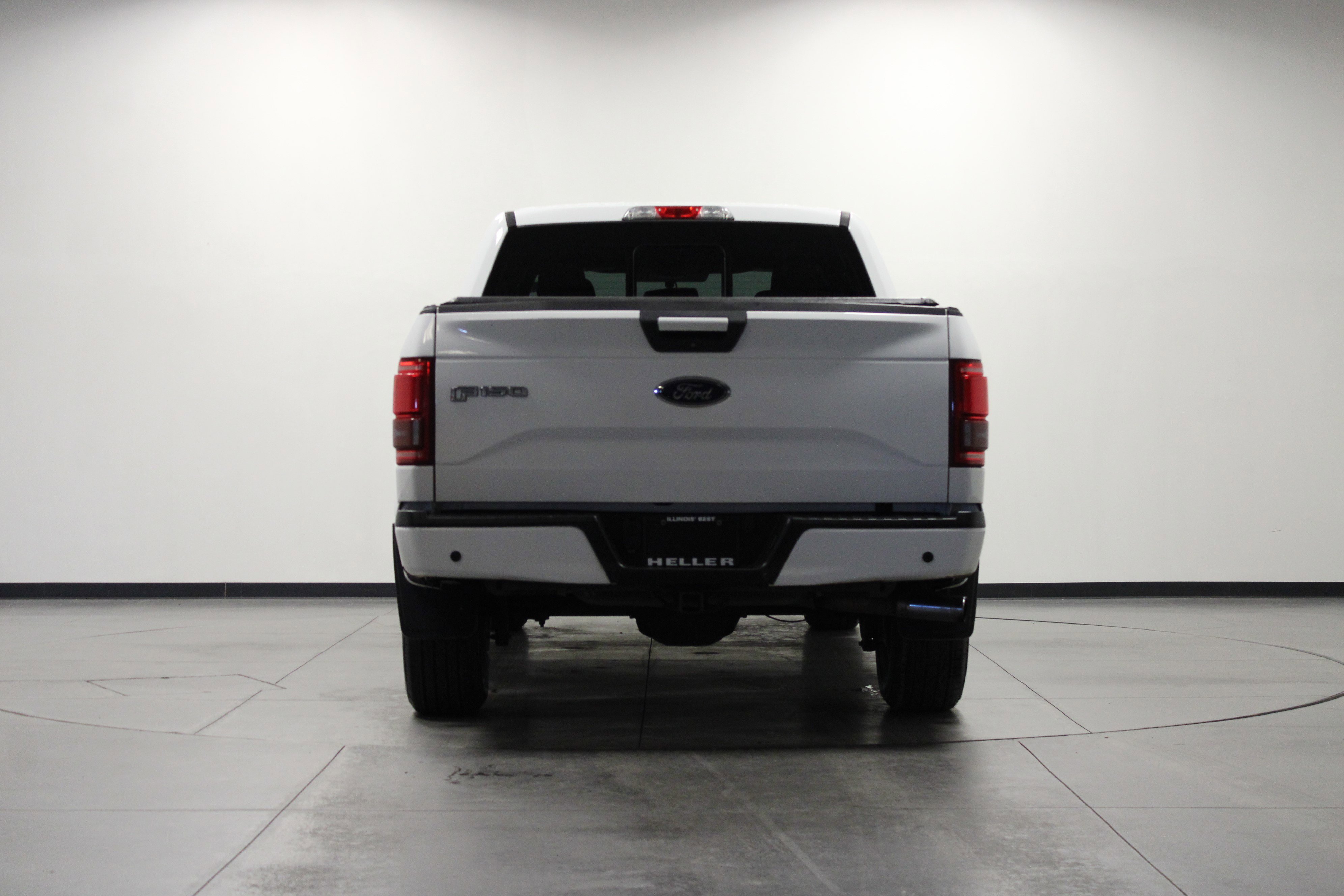 Used 2016 Ford F150 XLT w/ Equipment Group 302A Luxury image 5