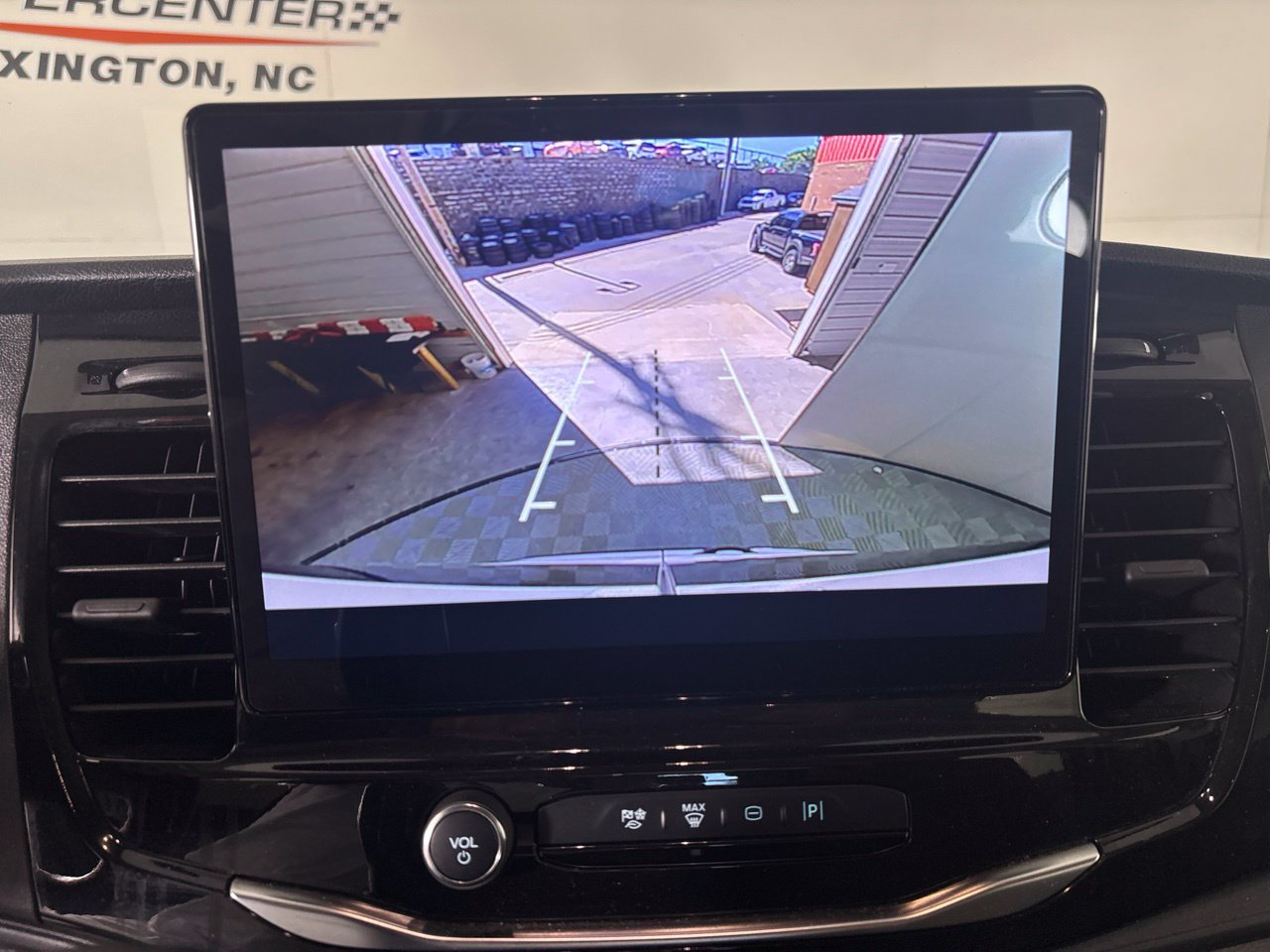 Used 2025 Ford Transit 350 XLT RWD image 14