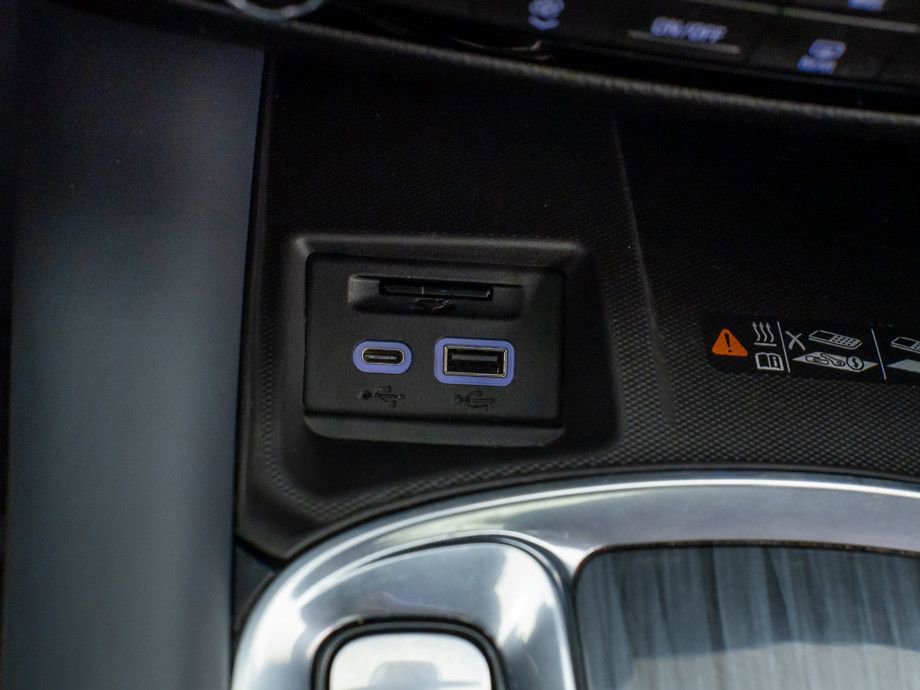 Used 2023 Buick Enclave Essence w/ Experience Buick Package image 23