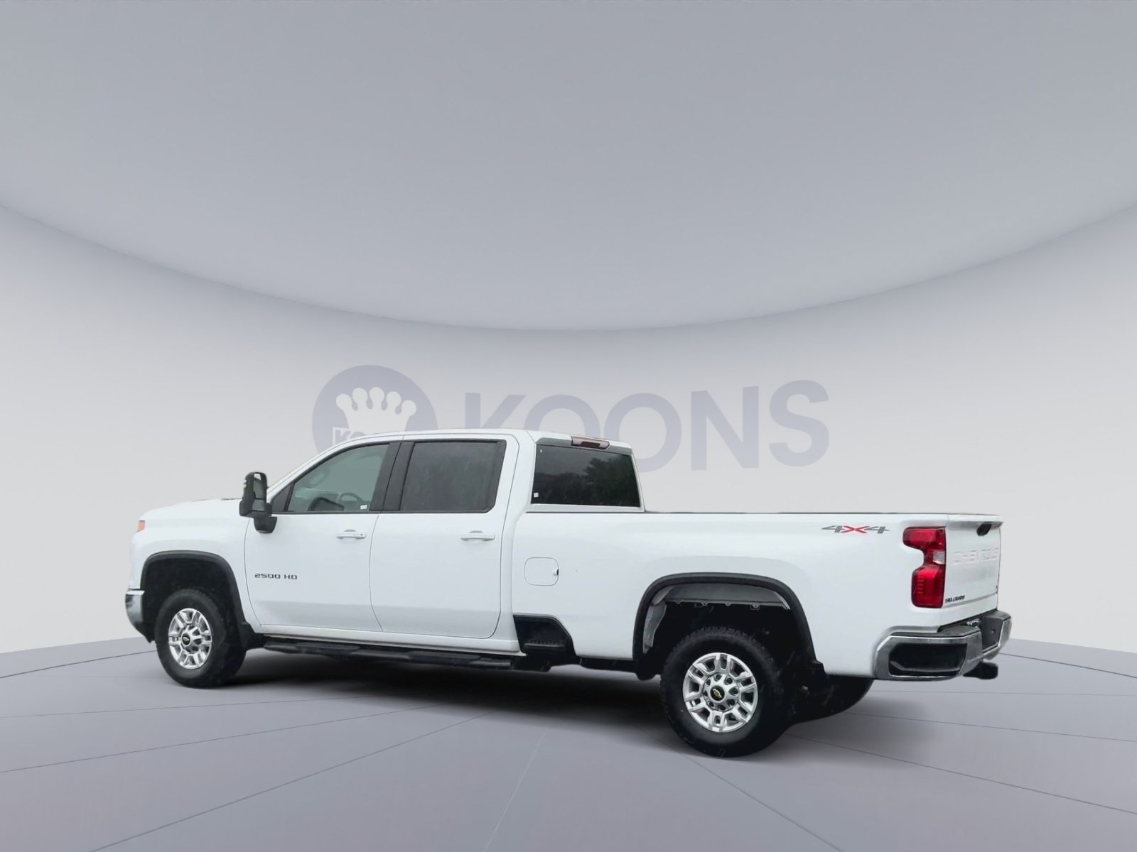 Used 2025 Chevrolet Silverado 2500 LT w/ Convenience Package AWD/4WD image 8