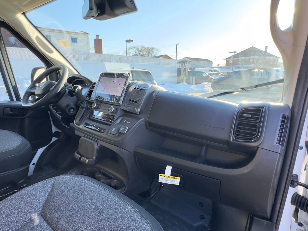 Used 2025 RAM ProMaster 2500 w/ Premium Convenience Group FWD image 17