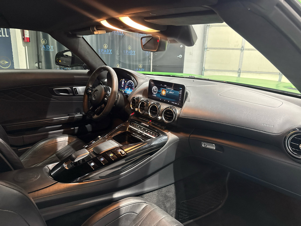 Used 2020 Mercedes-Benz AMG GT R image 28