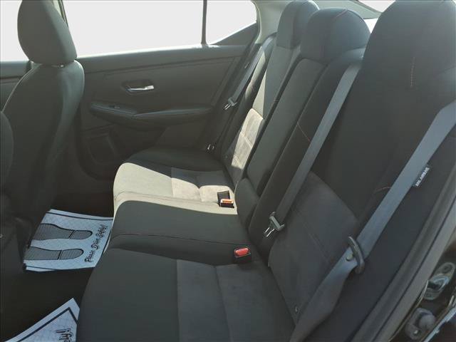 Used 2025 Nissan Sentra SR FWD image 30