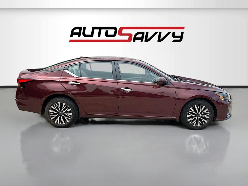 Used 2023 Nissan Altima 2.5 SV AWD/4WD image 8
