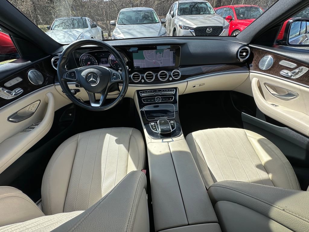 Used 2017 Mercedes-Benz E 300 image 27