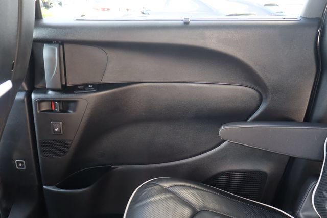 Used 2019 Chrysler Pacifica Limited FWD image 33
