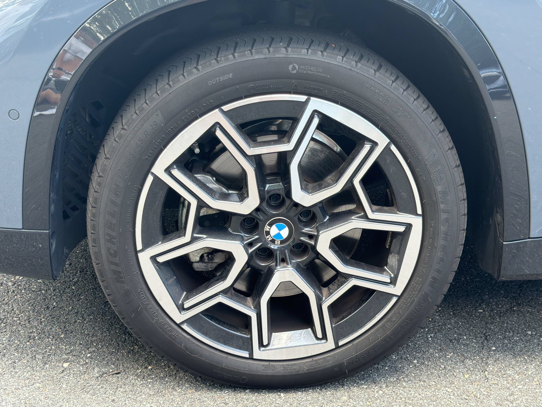 Certified 2025 BMW X2 xDrive28i AWD/4WD image 13