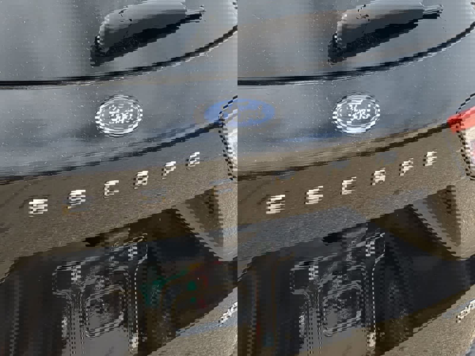 Used 2022 Ford Escape Titanium w/ Titanium Elite Package image 13