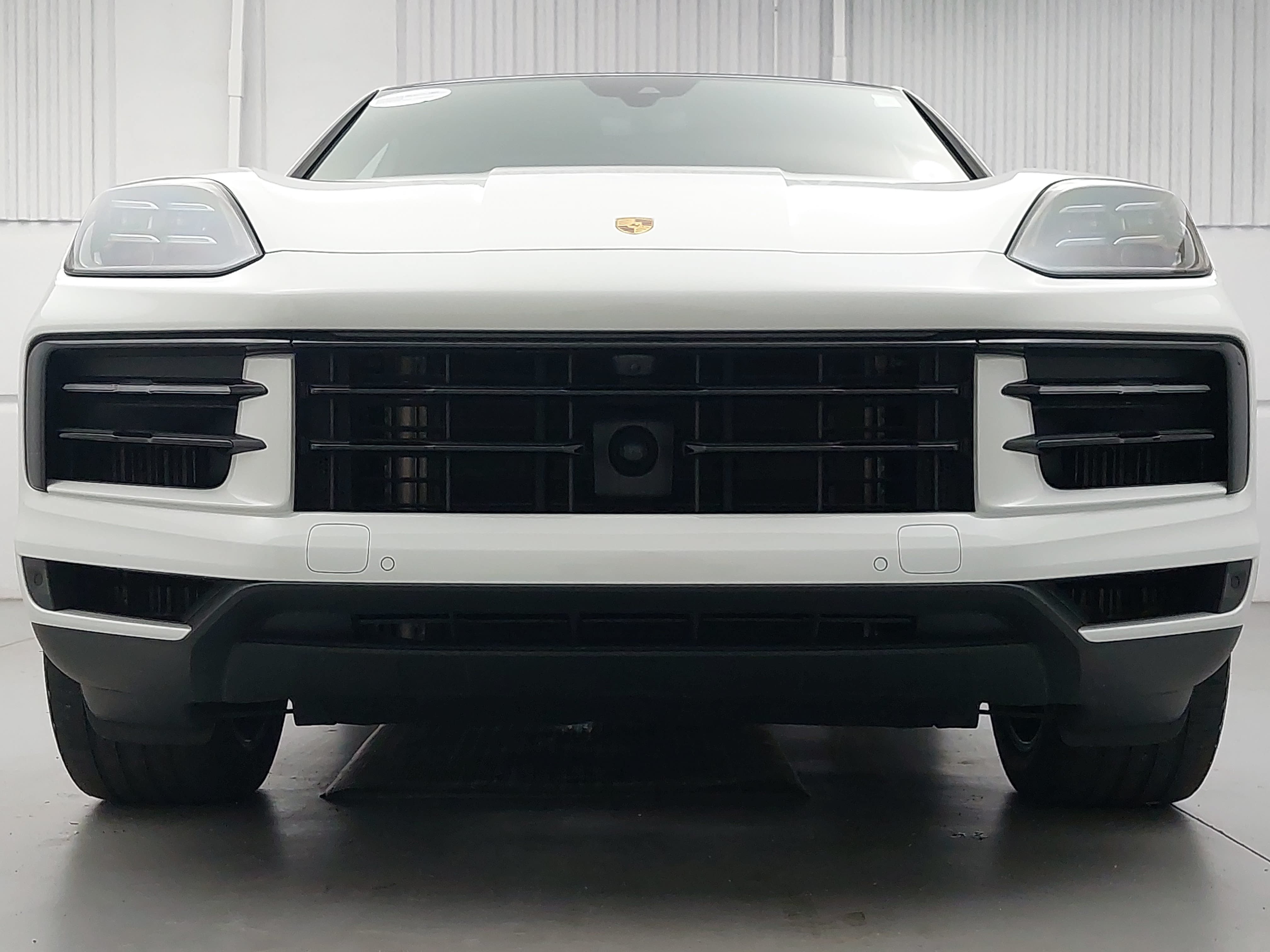 Certified 2024 Porsche Cayenne Coupe AWD/4WD image 10