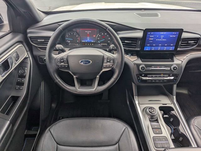 Used 2020 Ford Explorer Limited RWD image 16