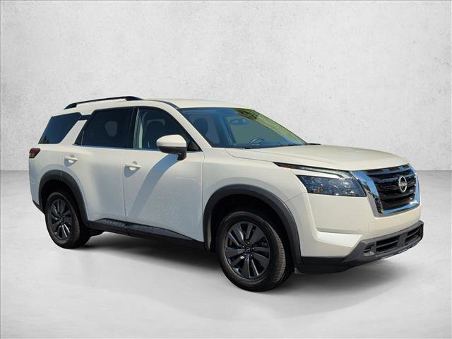Used 2024 Nissan Pathfinder SV video 3