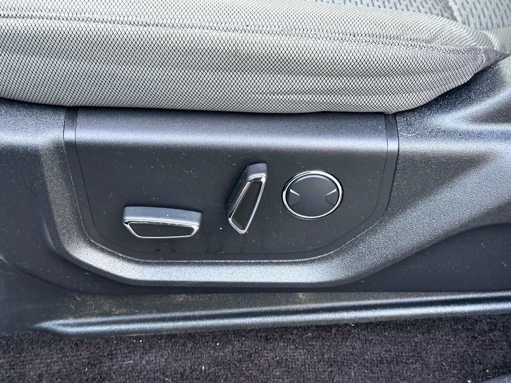 Used 2017 Ford F150 XLT w/ Equipment Group 302A Luxury image 15