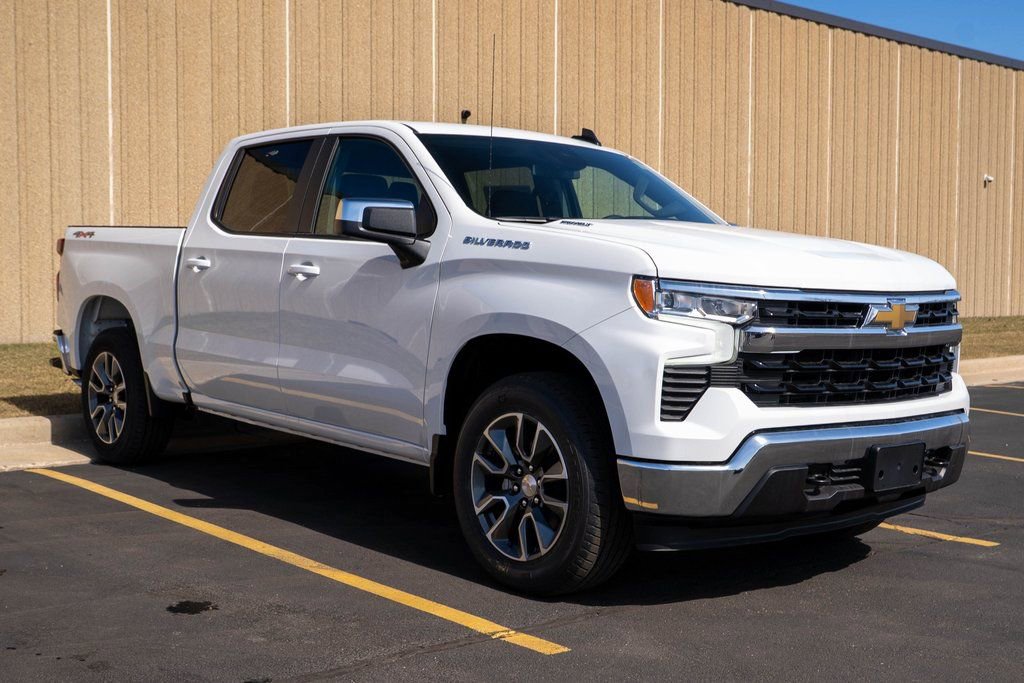 New 2025 Chevrolet Silverado 1500 LT