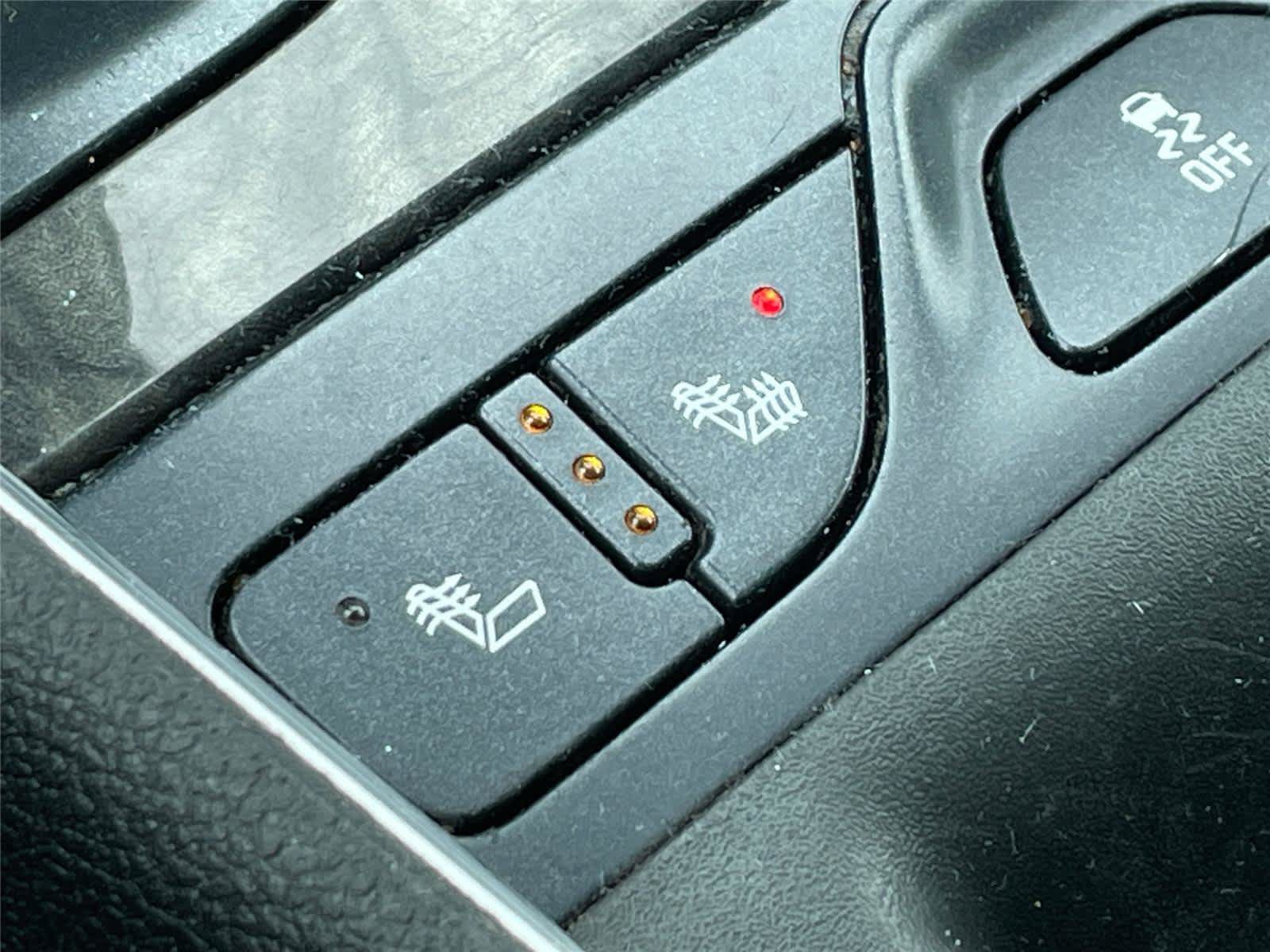 Used 2014 Chevrolet Impala LT w/ Premium Seating Package FWD image 22