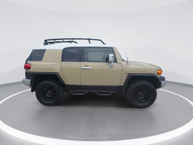 Used 2014 Toyota FJ Cruiser 4WD w/ Upgrade Package image 9