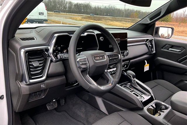 New 2026 GMC Canyon Elevation w/ Convenience Package image 6