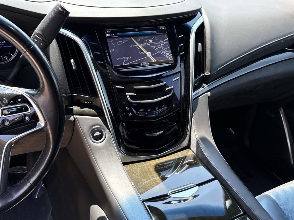 Used 2019 Cadillac Escalade Platinum AWD/4WD image 9