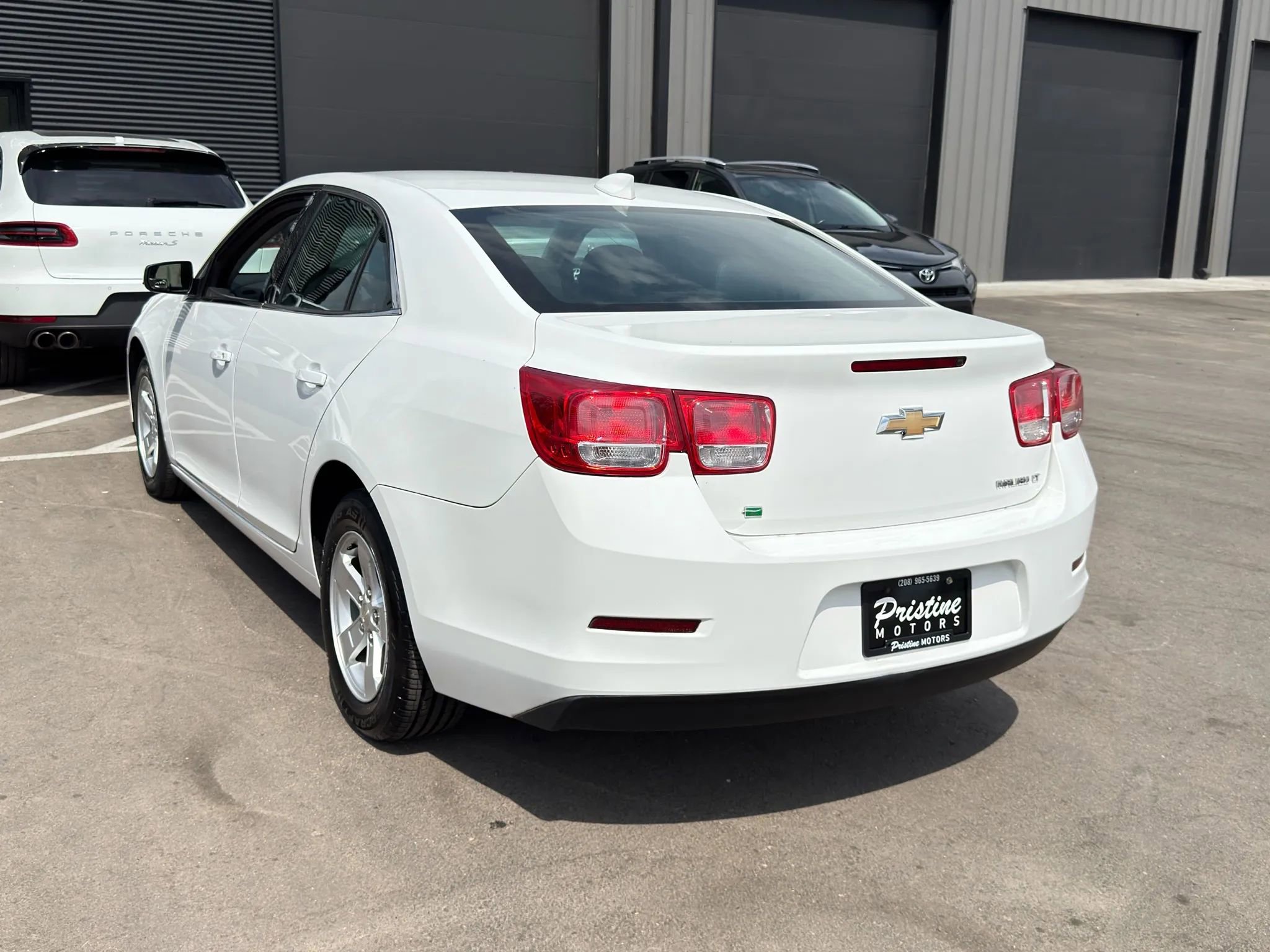 Used 2016 Chevrolet Malibu LT image 5