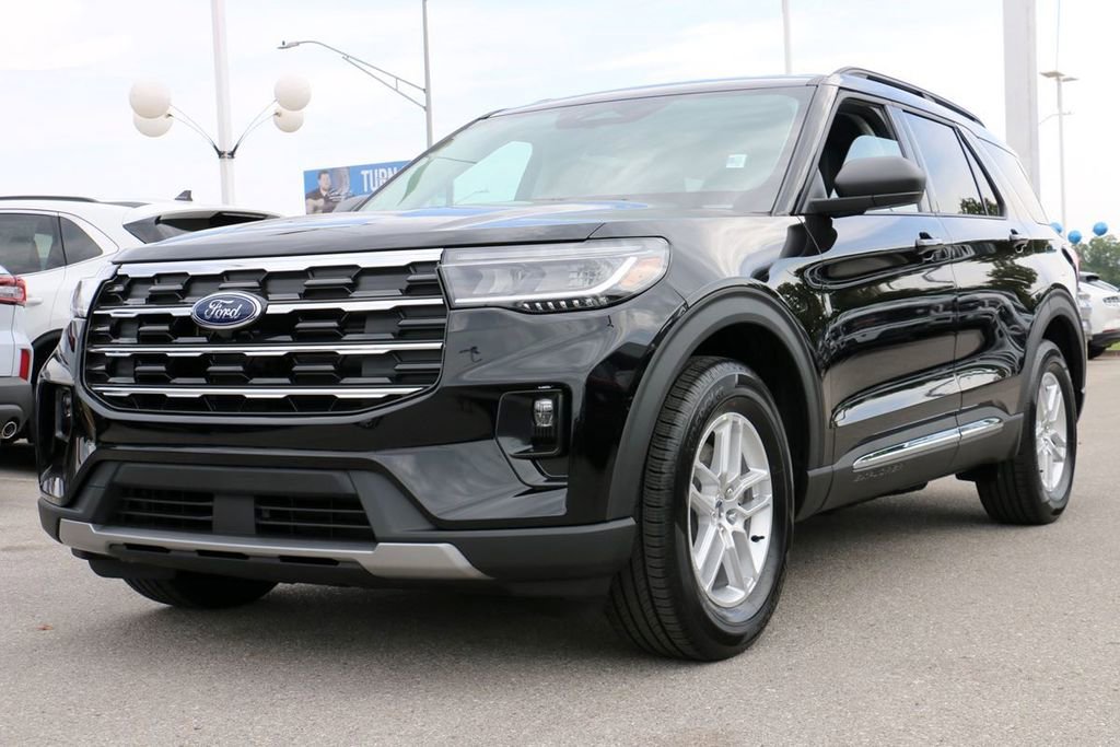 New 2026 Ford Explorer Active w/ Active Comfort Package