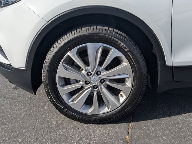 Used 2020 Buick Encore Preferred FWD image 23