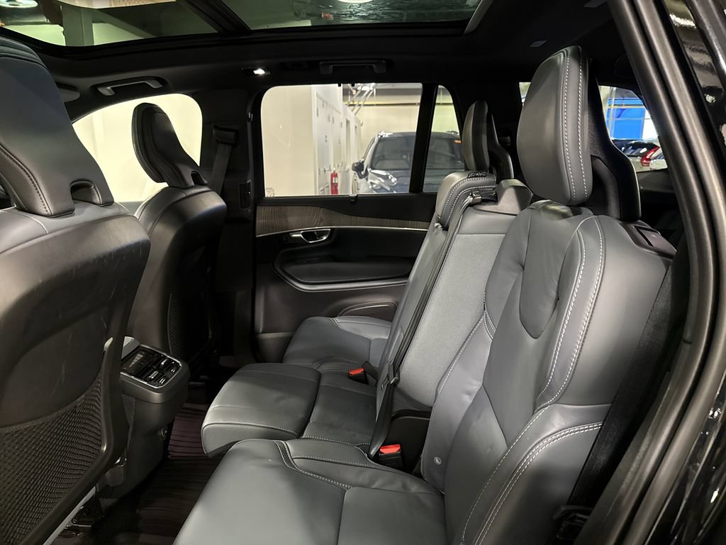 Certified 2024 Volvo XC90 B6 Ultimate w/ Protection Package Premier AWD/4WD image 22