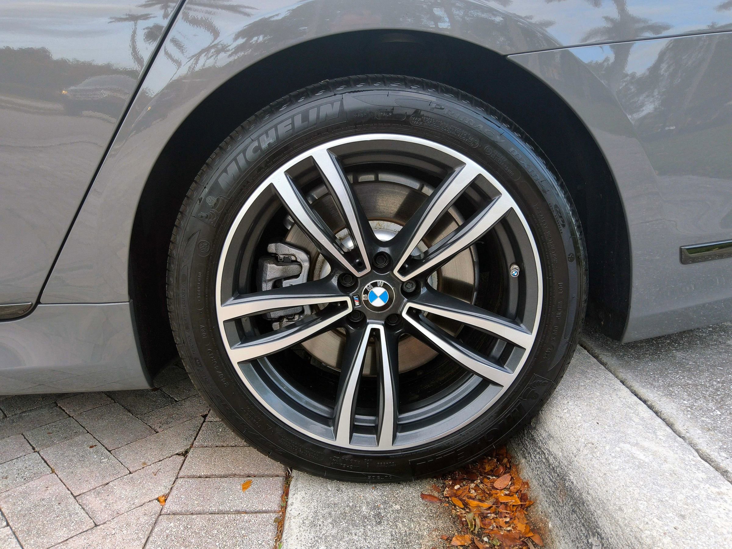 Used 2020 BMW 750i xDrive w/ Executive Package AWD/4WD image 49