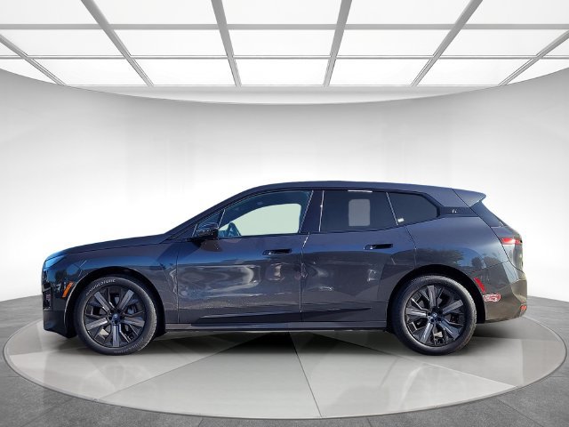 Used 2024 BMW iX xDrive50 w/ Convenience Package AWD/4WD image 7