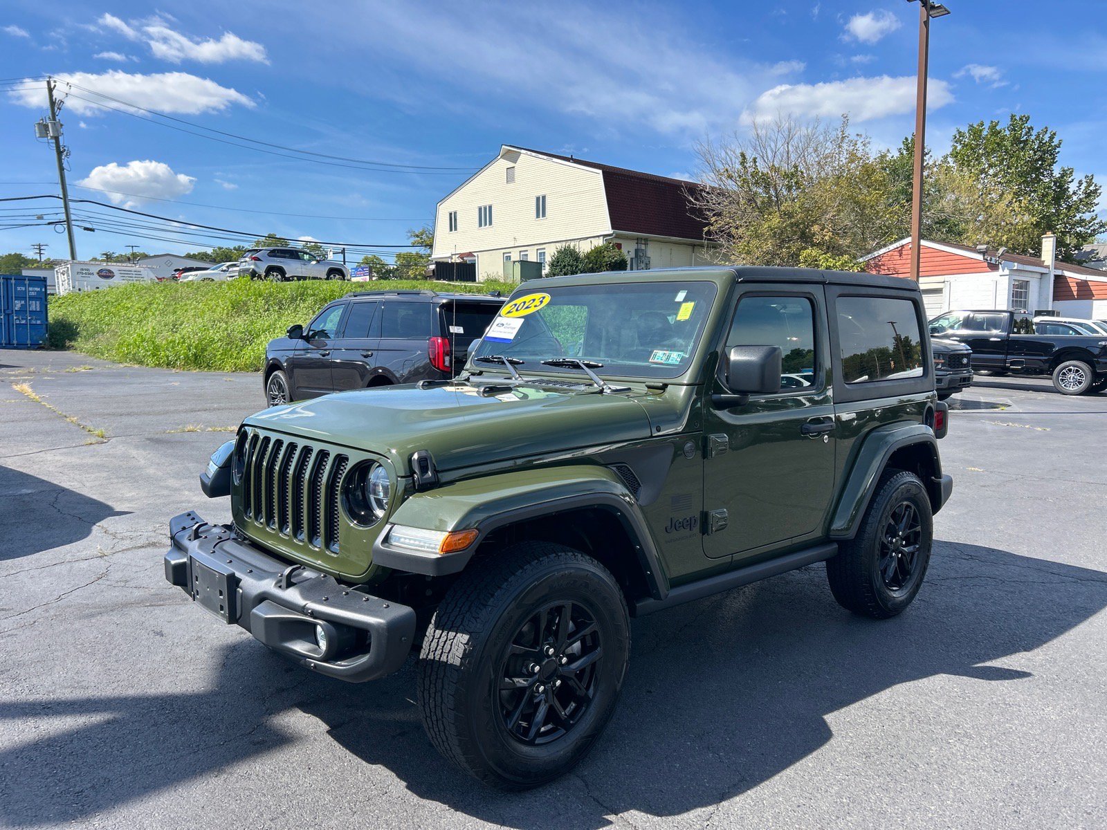Used 2023 Jeep Wrangler Sport AWD/4WD image 1