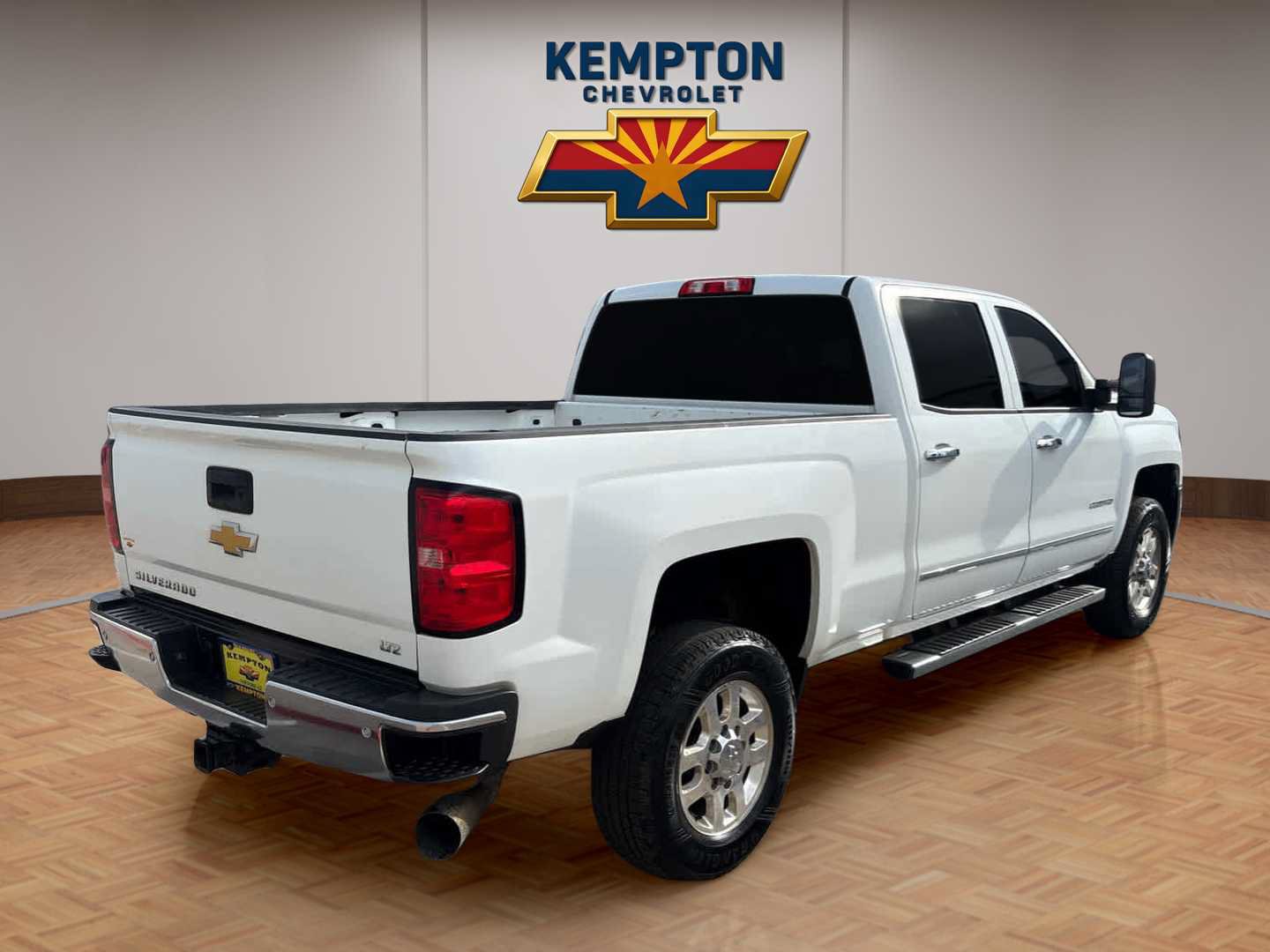 Used 2015 Chevrolet Silverado 2500 LTZ w/ LTZ Plus Package AWD/4WD image 6