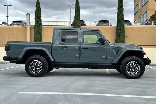 New 2026 Jeep Gladiator Rubicon AWD/4WD image 3