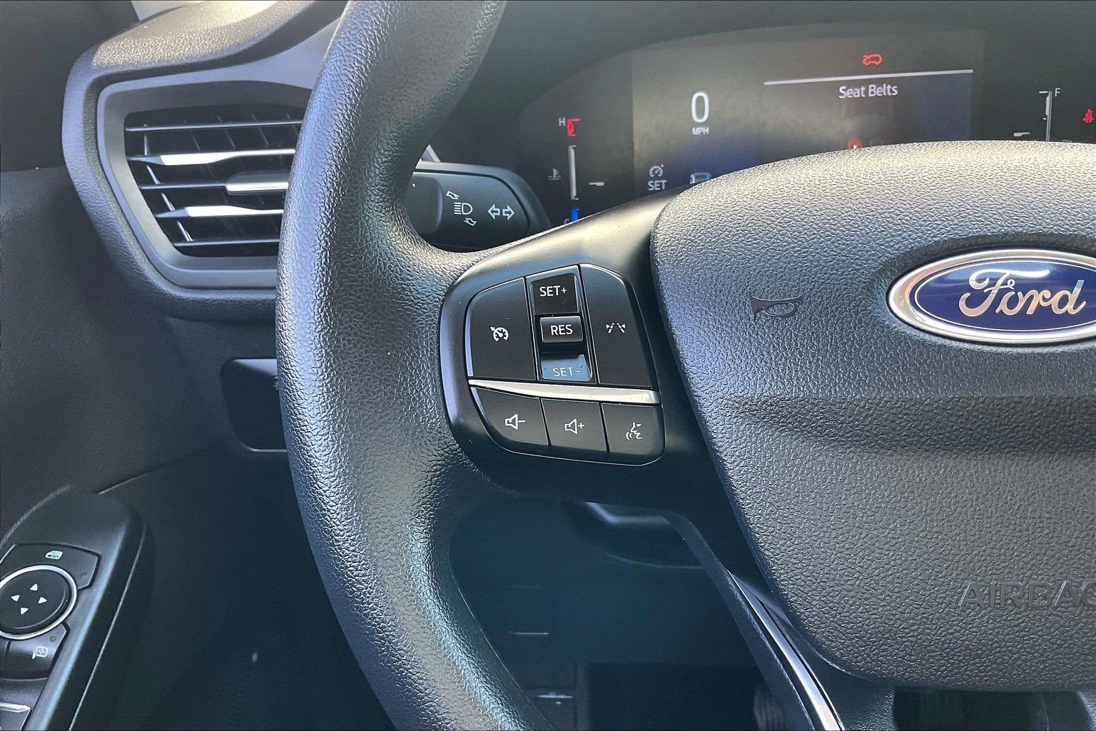 Used 2025 Ford Escape Active AWD/4WD image 23