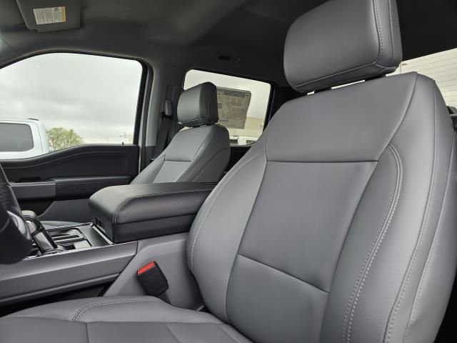 New 2025 Ford F150 Lightning Flash image 18