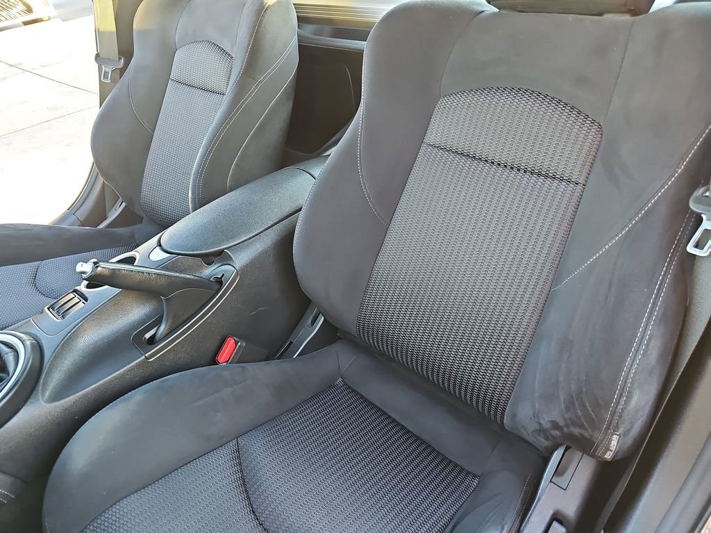 Used 2017 Nissan 370Z w/ Sport Package image 14
