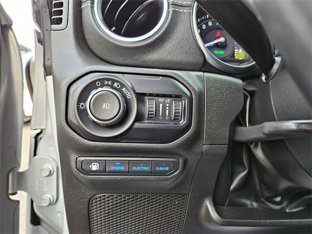 Used 2022 Jeep Wrangler Unlimited Sahara image 19